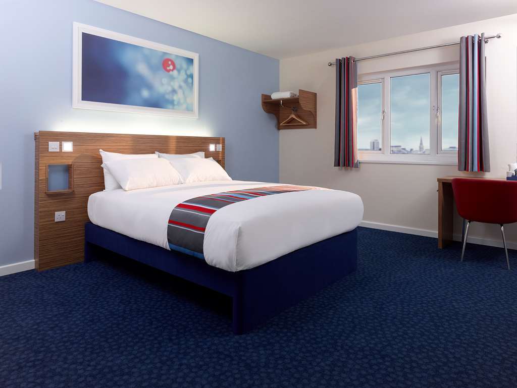 Travelodge Swindon Central Номер фото