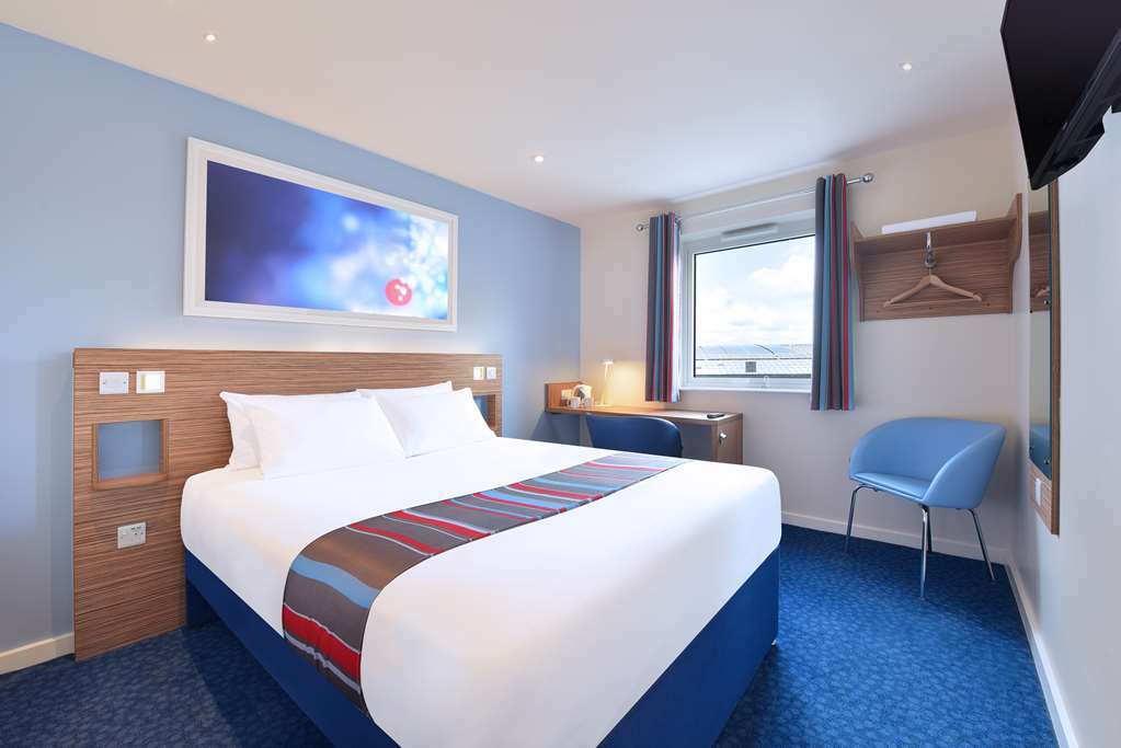 Travelodge Swindon Central Номер фото