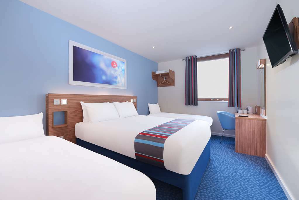 Travelodge Swindon Central Номер фото